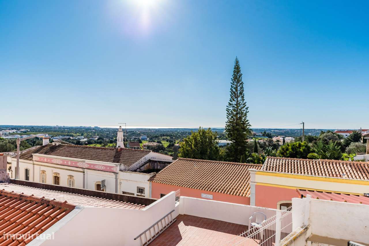 Moradia T5 com mais de 200m2 em Boliqueime-39