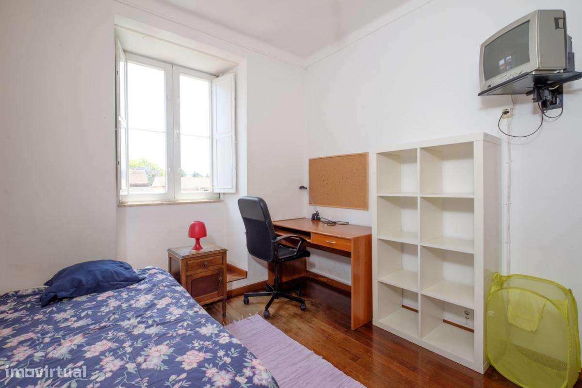 Quarto - localizado em Montes Claros Coimbra - Grande imagem: 5/7