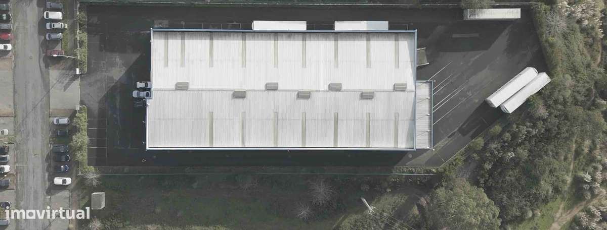 Armazém para arrendar 1800 m2 em Torres Vedras | com cais - Grande imagem: 3/4