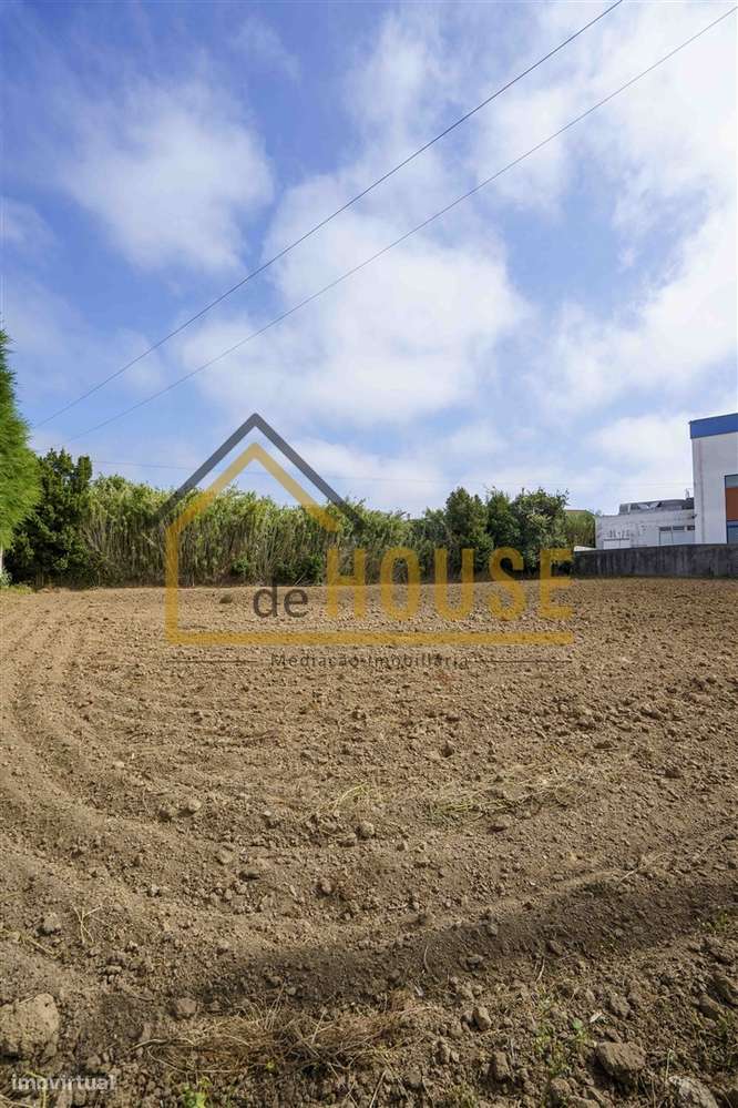 Terreno com 1880m2 na Marteleira-8