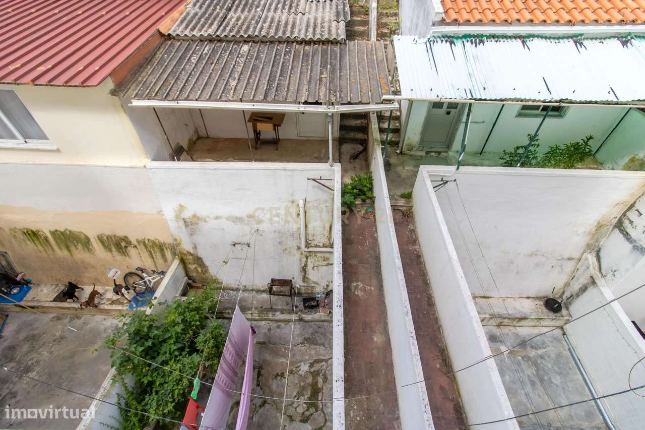 Prédio Totalmente Arrendado | Excelente Oportunidade de Investimento |-16