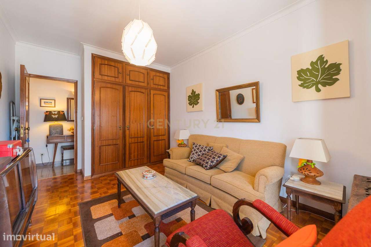 Excelente T4 c/Box | São Domingos de Rana-33