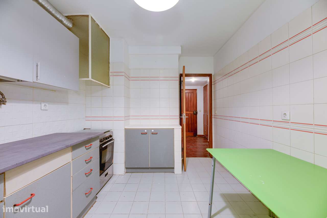 APARTAMENTO T2 | 87M2 BRUTA | ELEVADOR | ARRECADAÇÃO | SETÚBAL - Grande imagem: 4/22