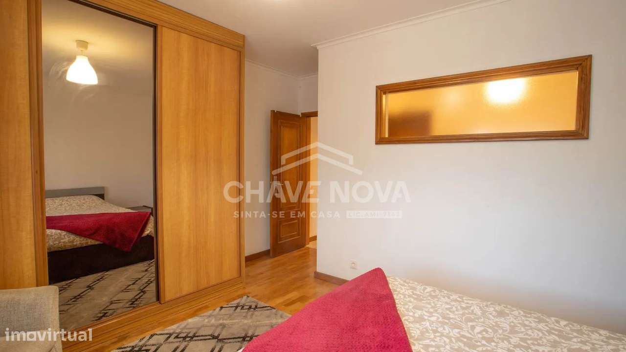 T1+1 c/ Terraço e Lugar de Garagem em Vilar do Paraíso-19