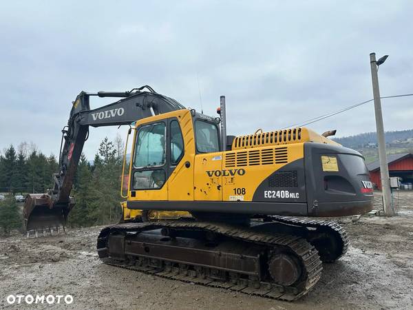 Volvo EC240BNLC - 1