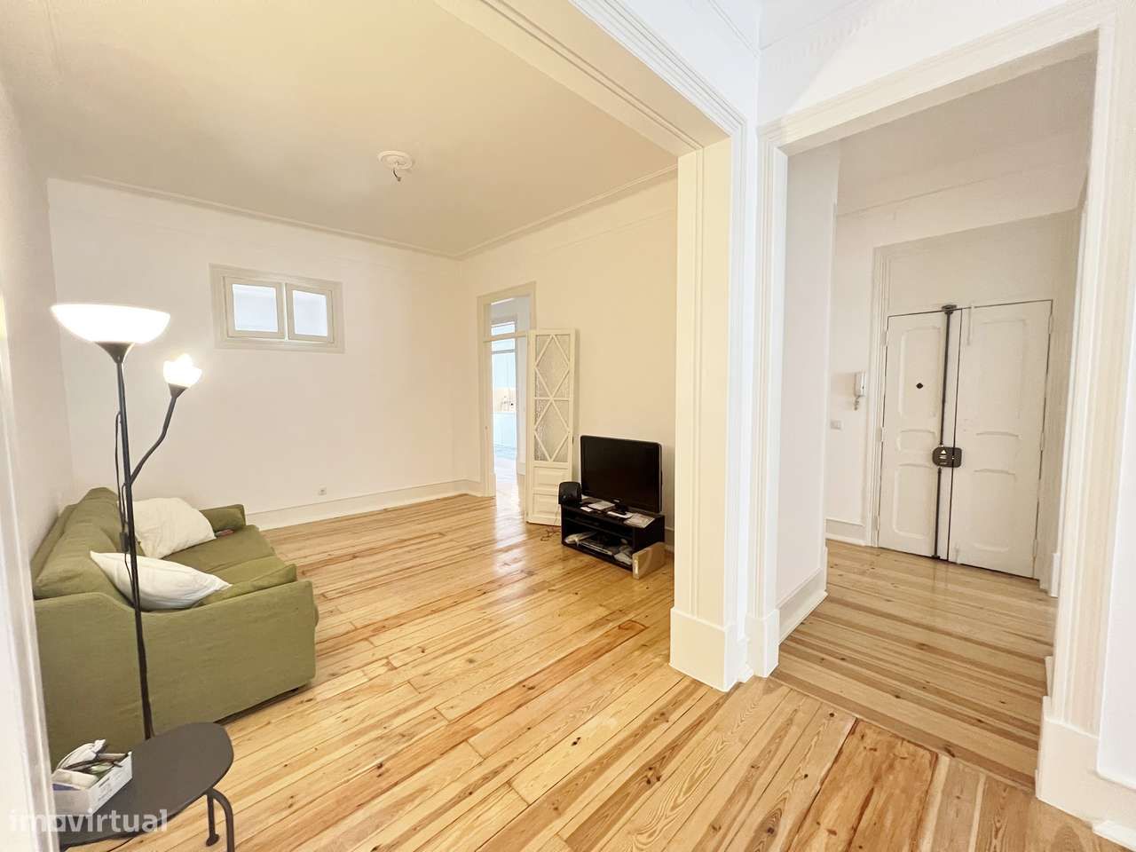 Apartamento T2+1 junto à Gulbenkian-1