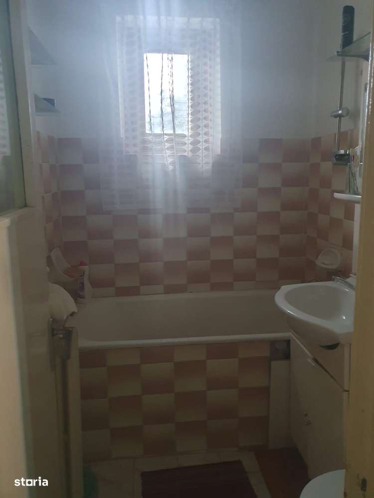 Apartament 3 camere zona Primaverii /Scoala 12 , etaj 4 cu sarpanta-6