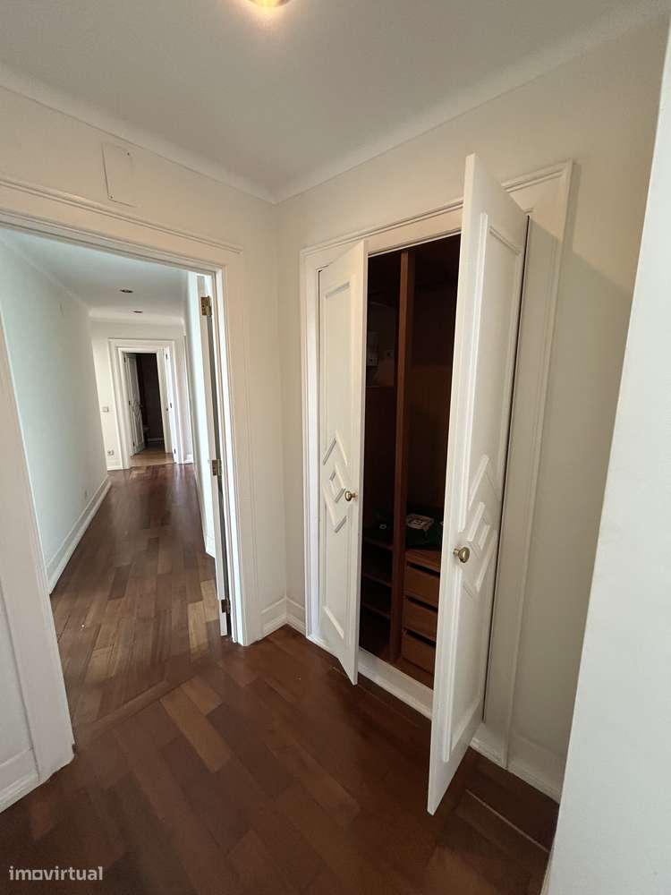 Chiado apartment with private parking - Grande imagem: 4/23