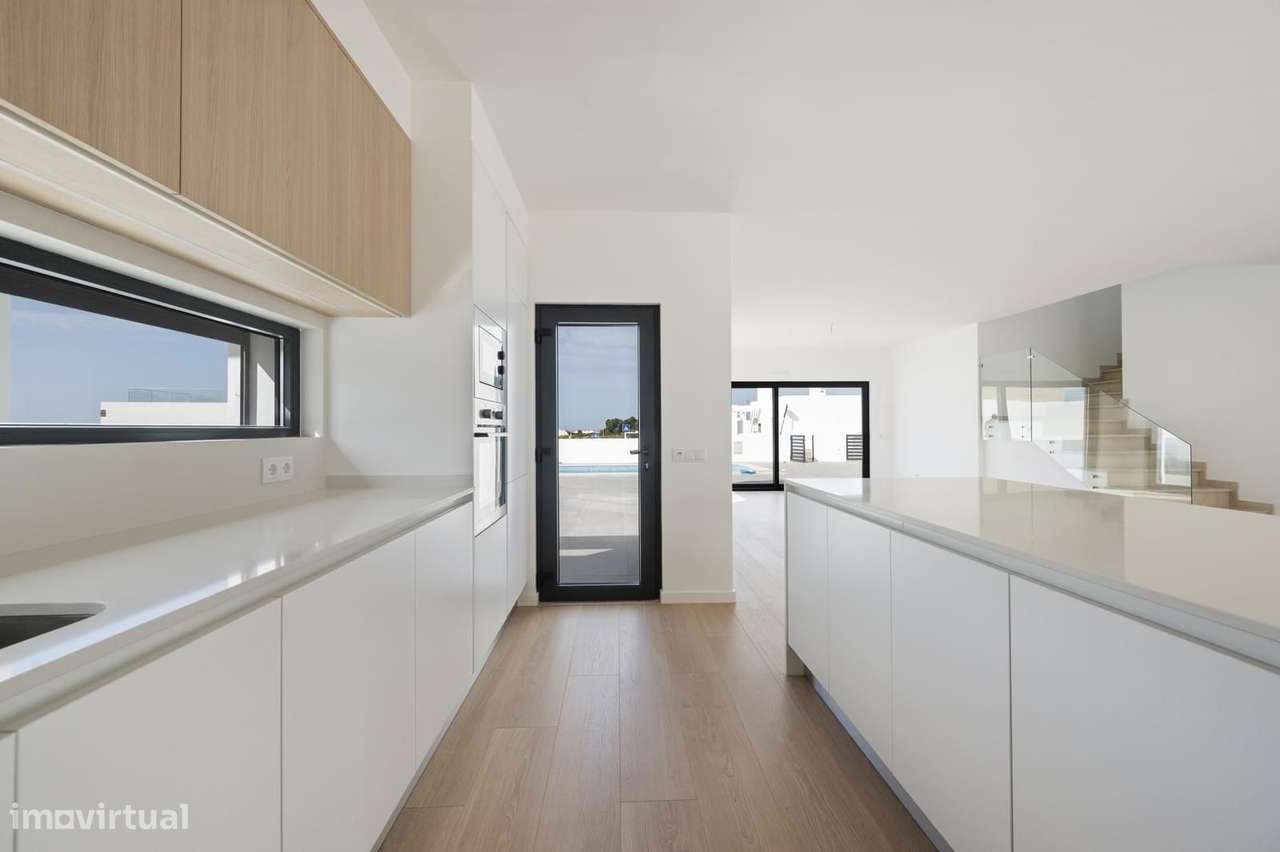 Moradia Isolada T3 com piscina, Porto Covo, Sines - Grande imagem: 5/40