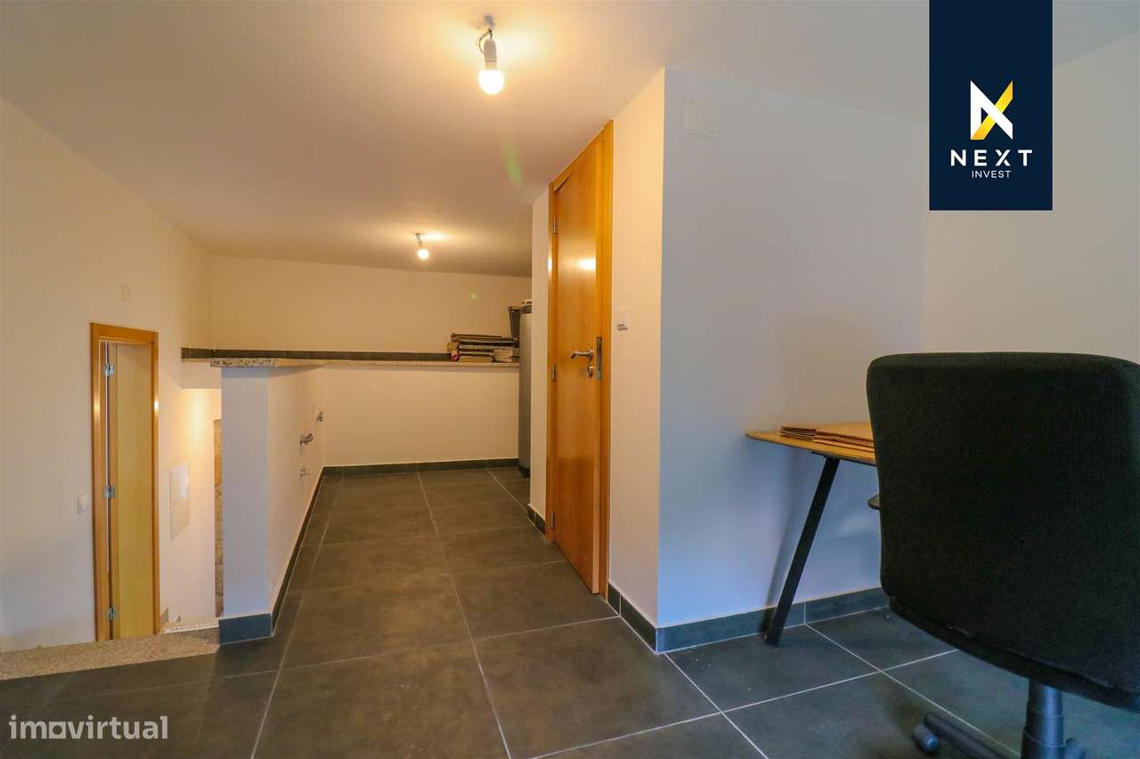 Moradia Remodelada T3 + 1 com garagem fechada-18