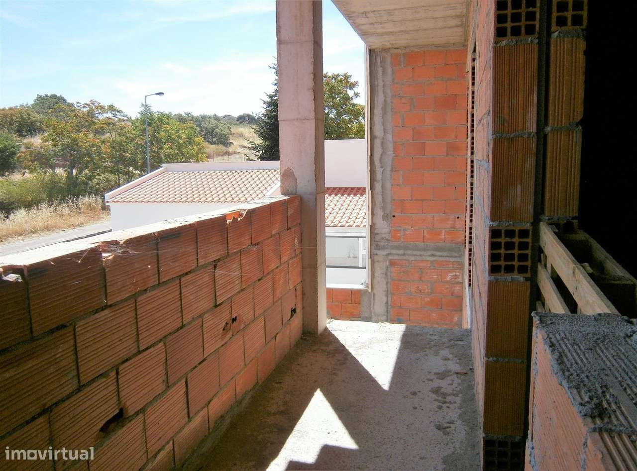 Moradia V4 - Grande imagem: 5/23