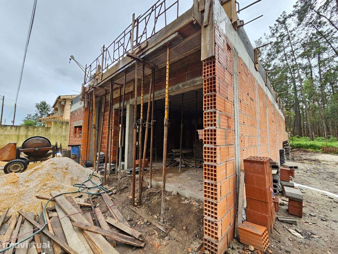 Moradia T3+1 em construção localizada na Quinta do Loureiro, Cacia - Grande imagem: 3/18