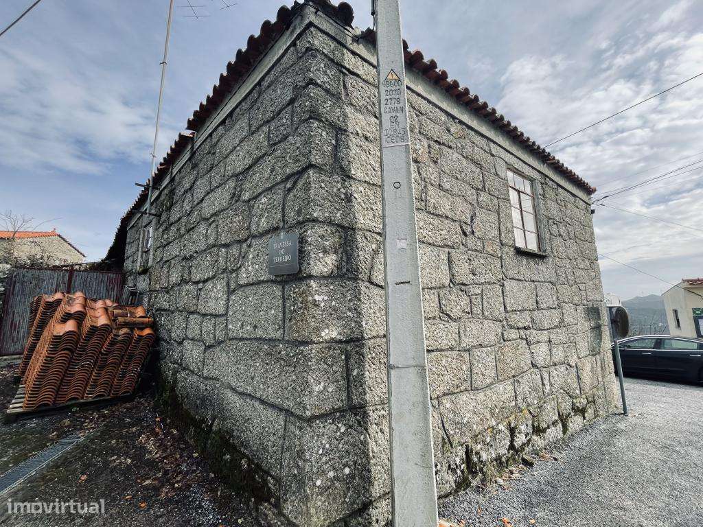 Moradia para Recuperar - Grande imagem: 5/7