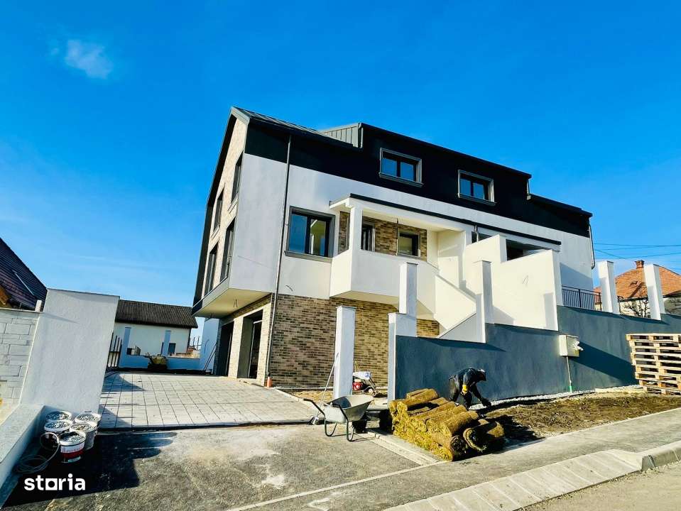 Duplex cu panorama asupra orasului zona Dambul Rotund - Imagine principală: 4/13