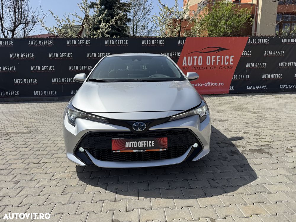 toyota corolla   1 8 hsd dynamic