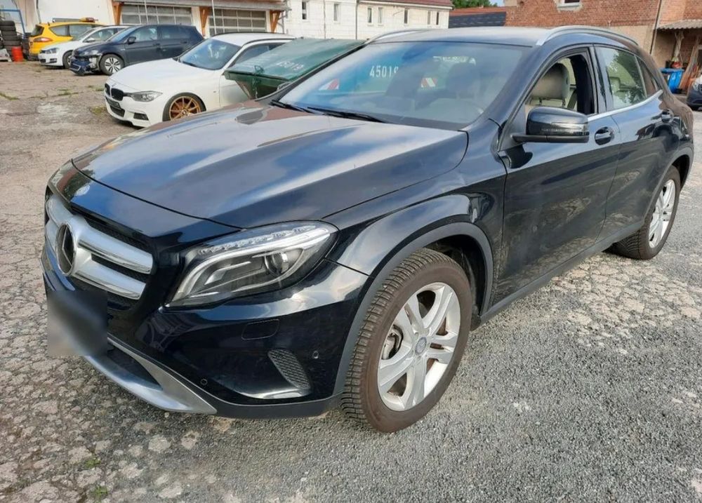 Mercedes-Benz GLA 200 7G-DCT Style 2016