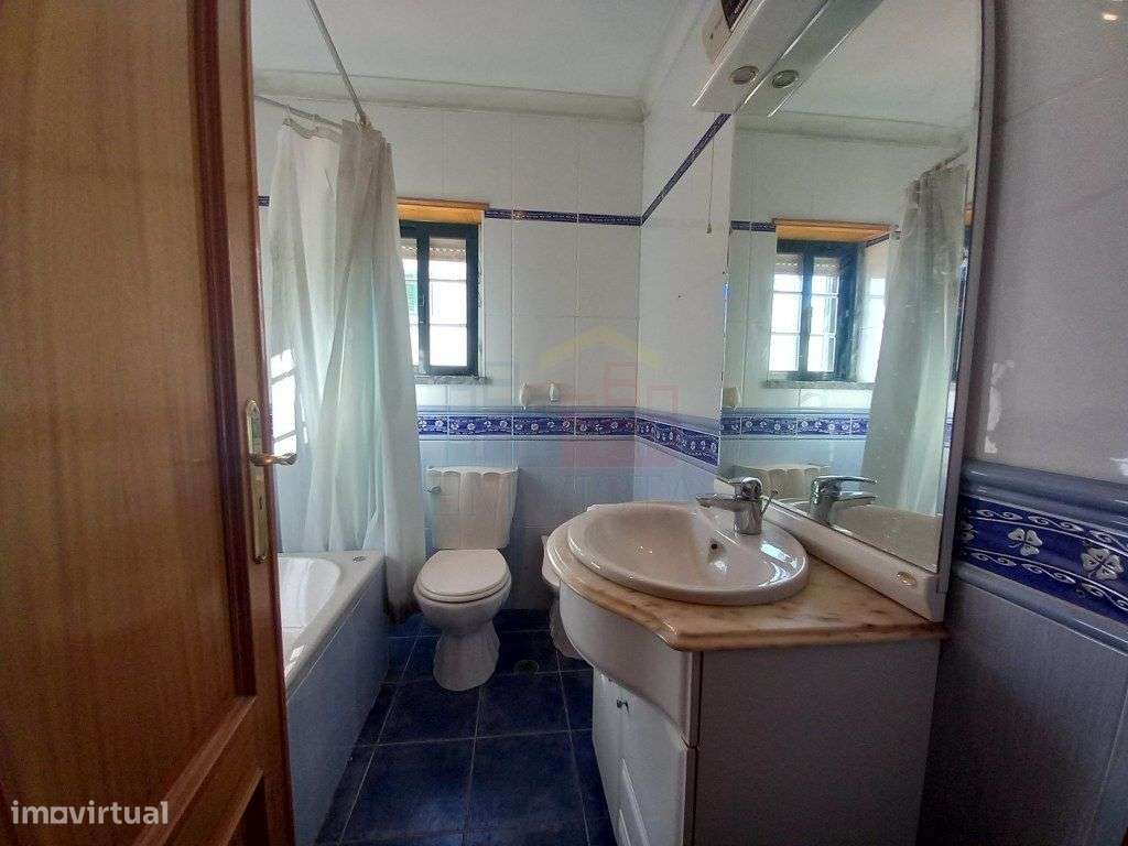 Vivenda T5 com Vista Mar em Ribamar-18