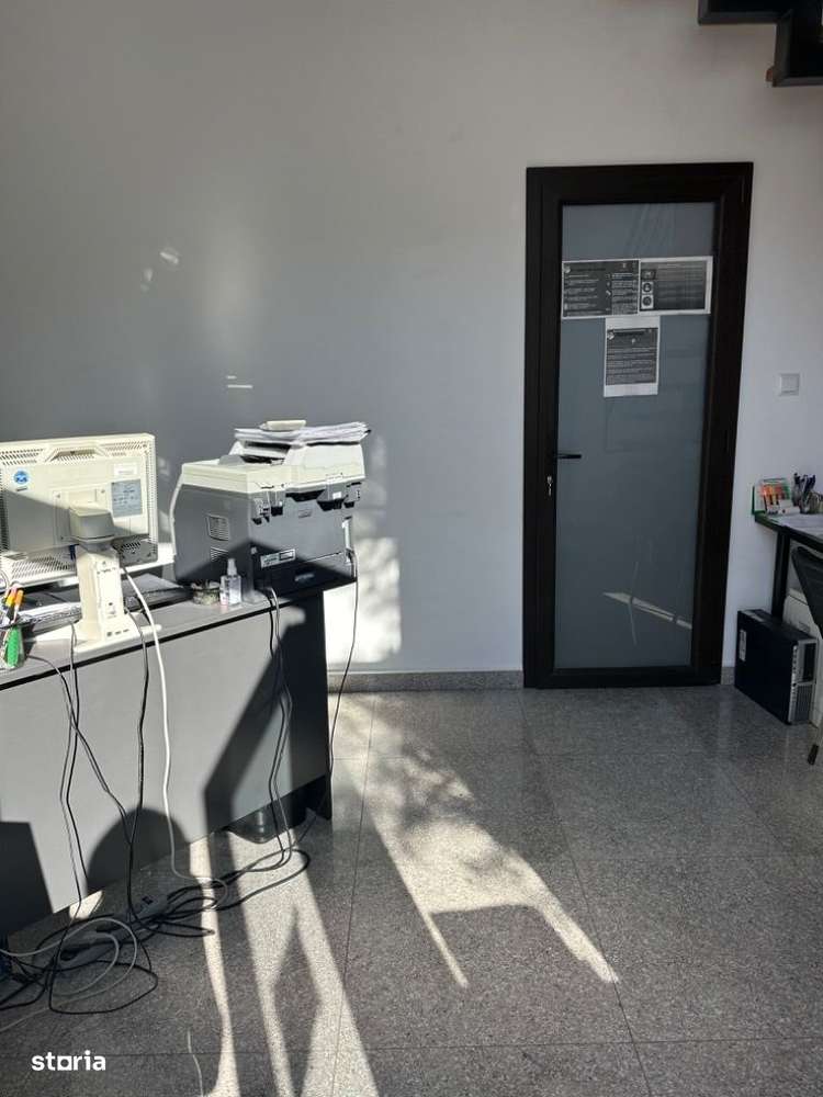 Campina - ultracentral - Spatiu - 600 Euro/Luna - Imagine principală: 4/6