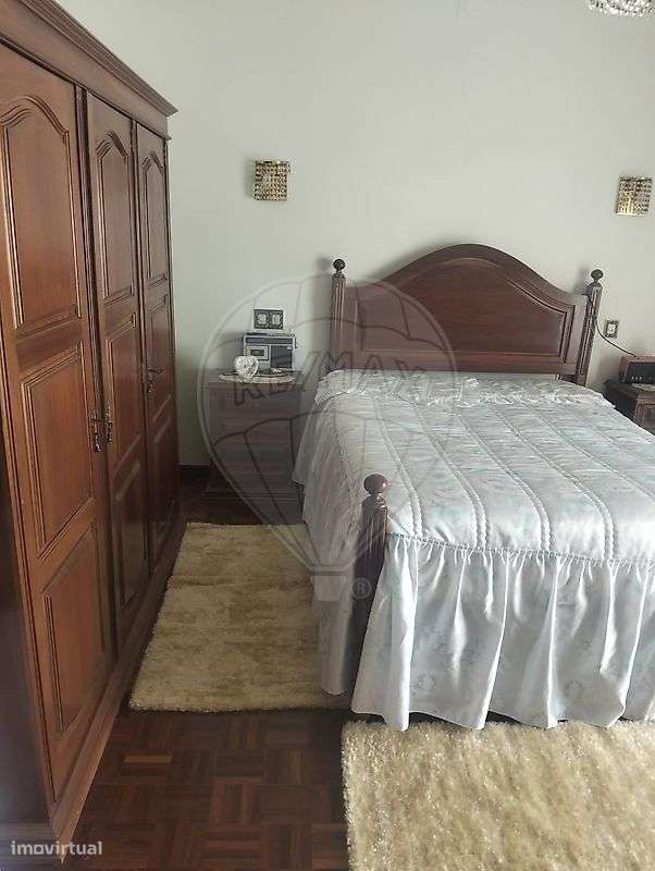 Moradia T5 para venda-13