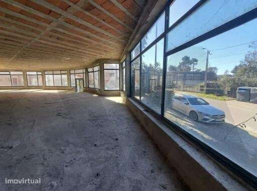 Estabelecimento comercial na Madalena, em Vila Nova de Gaia! - Grande imagem: 4/4
