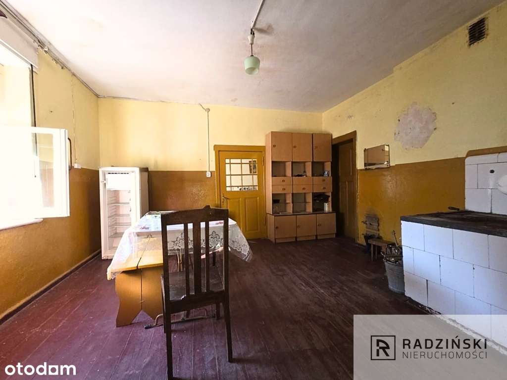 Poniemiecki dom przy lesie w Brzezince-8