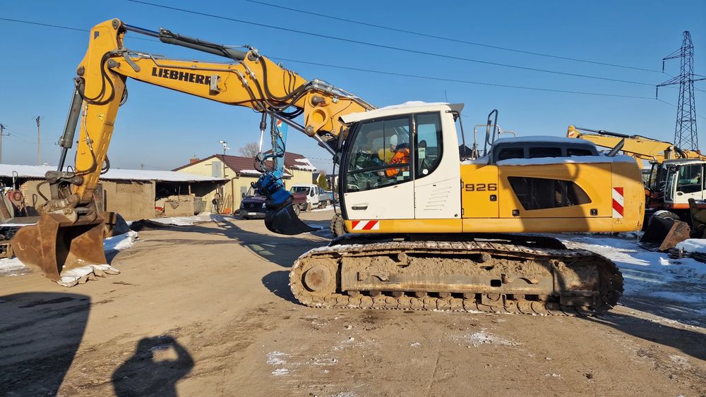 Liebherr 926 trzy razy łamane ramię długie ram. 2015