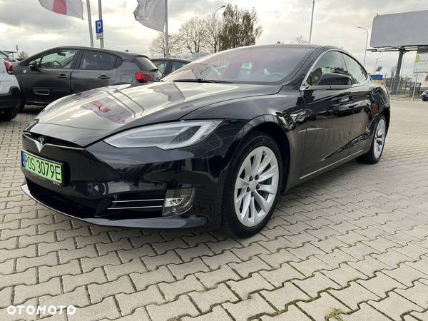 Tesla Model S - 9