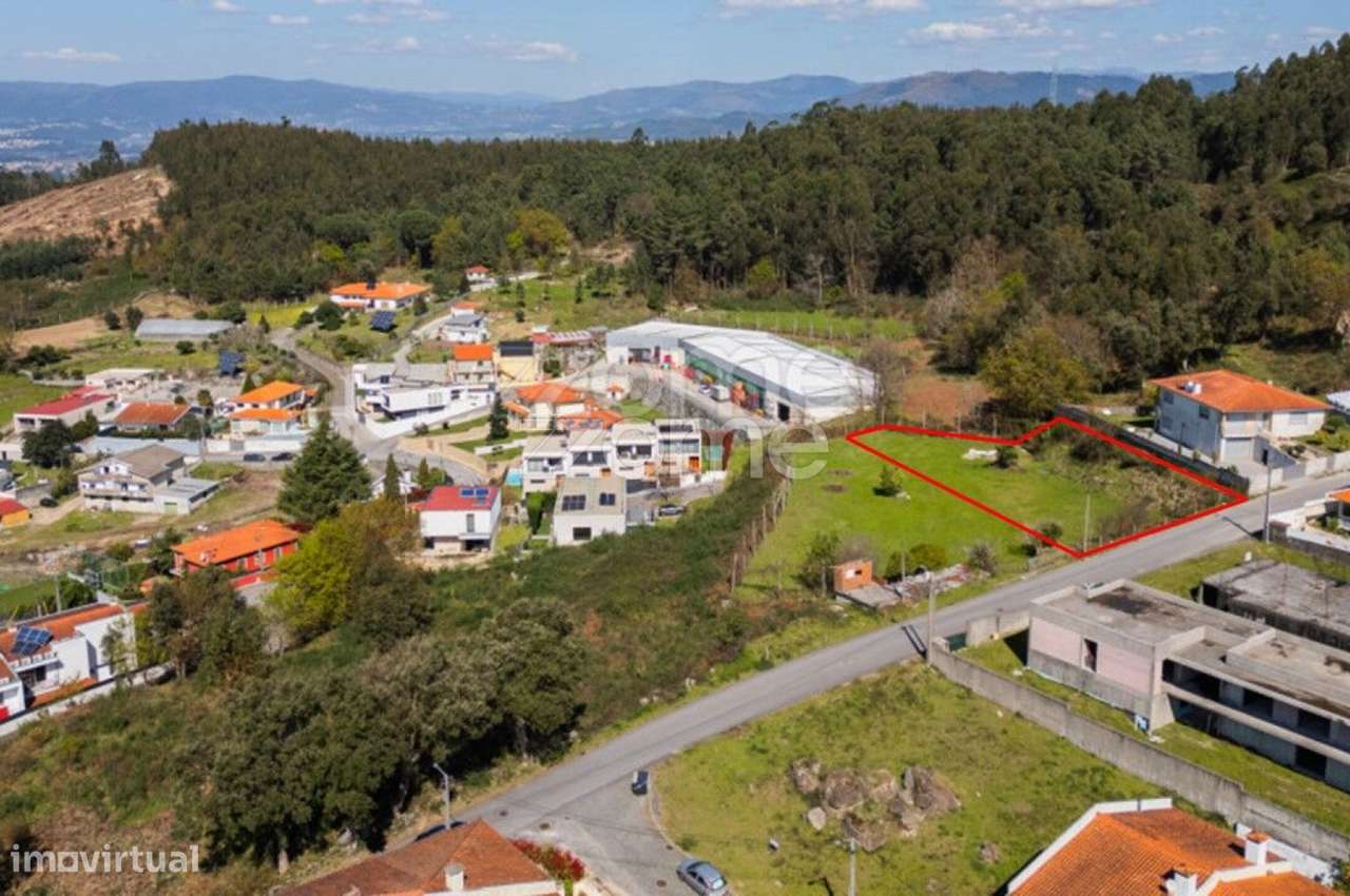 TERRENO 1.600m2 ESTE S. MAMEDE