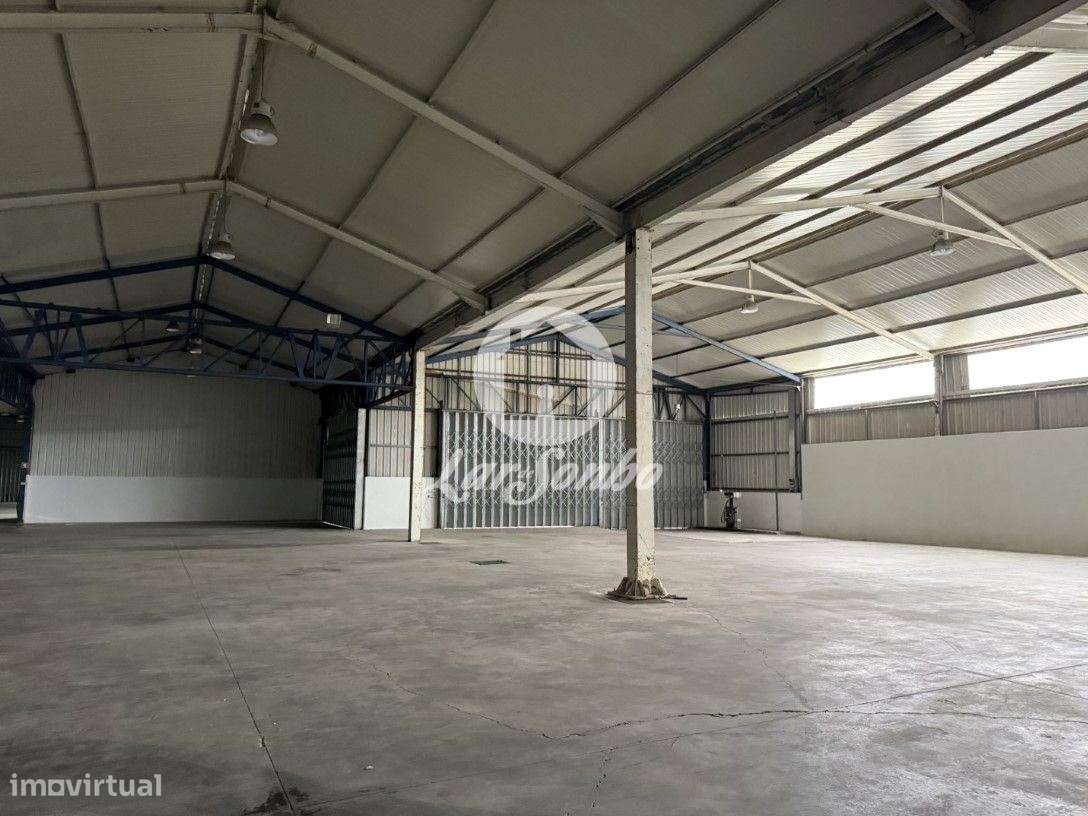 Armazém Industrial em Barcelos - Grande imagem: 4/27