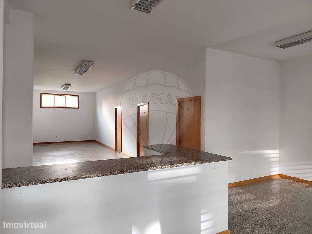 Loja  para arrendamento - Grande imagem: 4/17