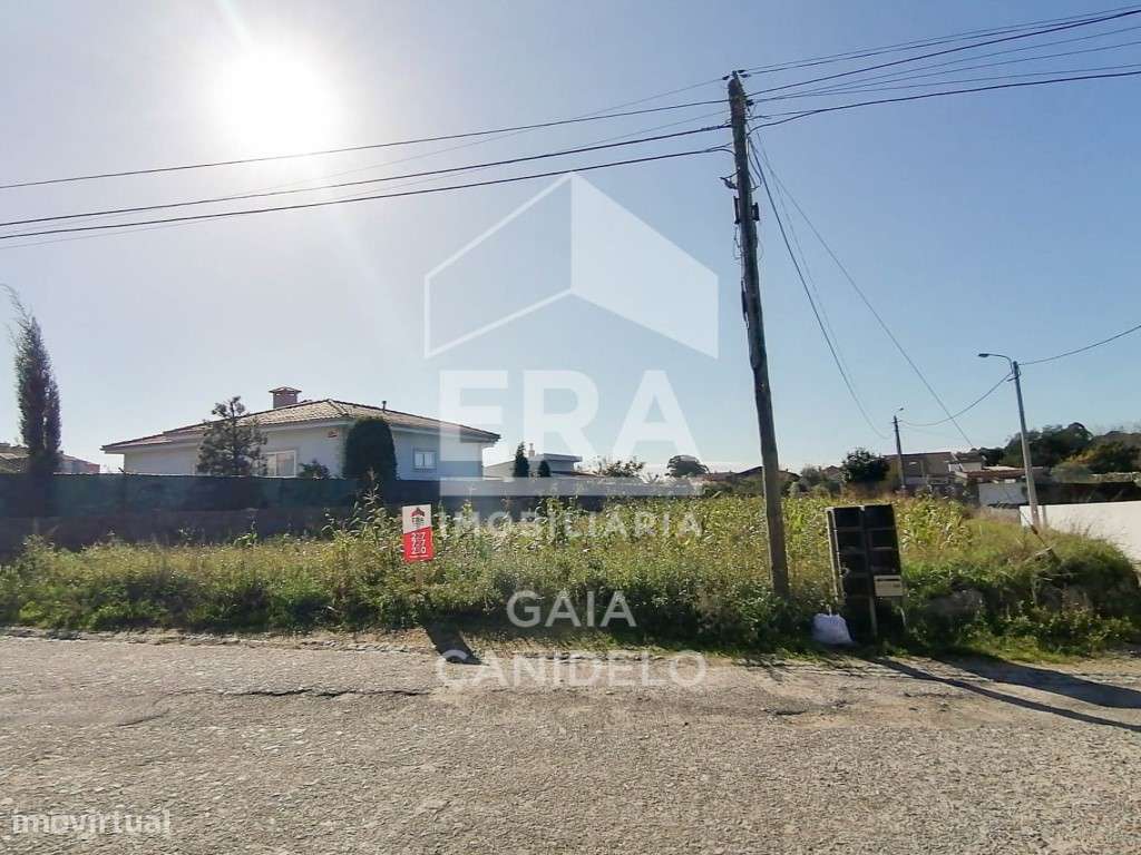 Terreno com 1.000 m² Próximo à Praia - Grande imagem: 3/8