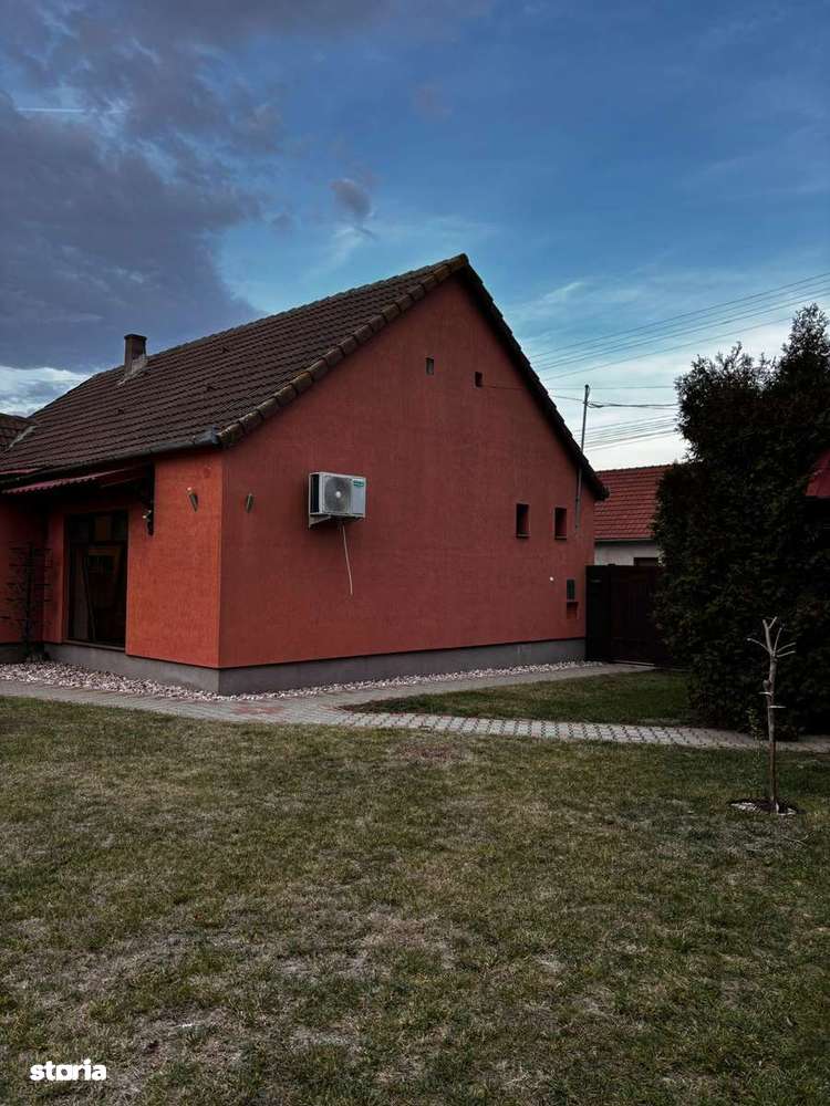 Casă de vânzare în Sântana - Imagine principală: 4/20