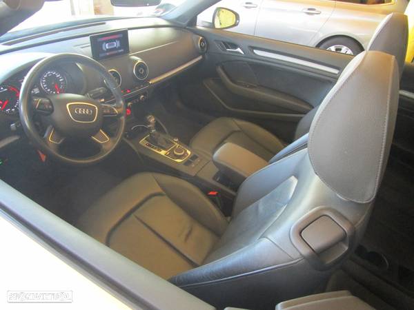 Audi A3 Cabrio 2.0 TDi S-line S tronic - 41