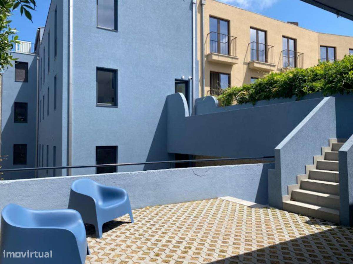 Residência com 20 quartos - localizado em Santo Ildefonso Porto - Grande imagem: 2/10