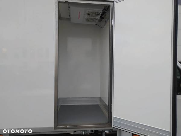Renault Master kontener piekarniczy z pokojem chłodnią - 3