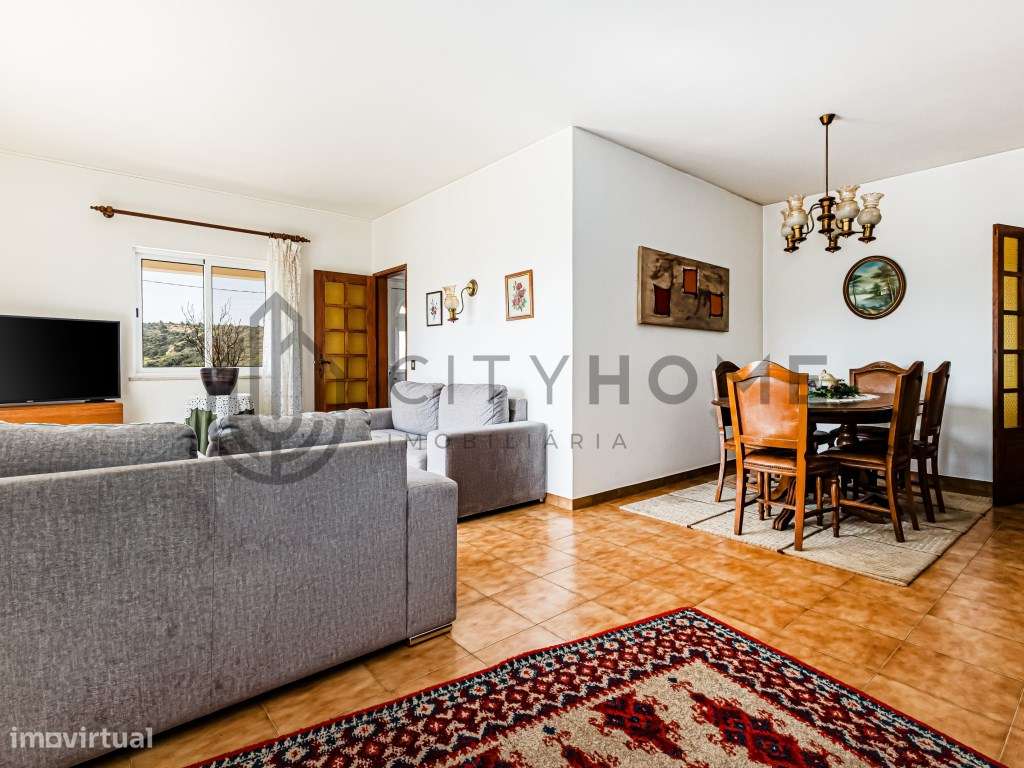 Moradia T3 e Apartamento T2 com Restaurante no Burgau-16