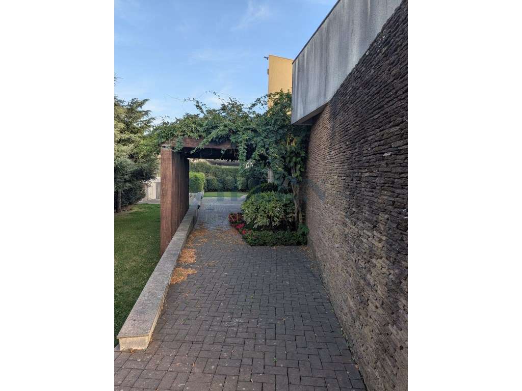 Moradia T5 de Luxo em São Romão do Coronado-49