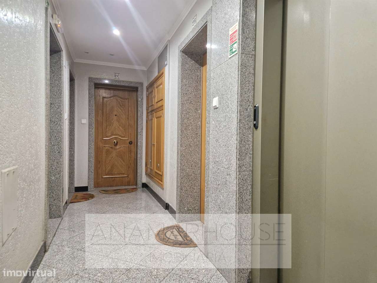 T2 com Box e Arrecadação na Urbanização Alto da Mira, Amadora-17