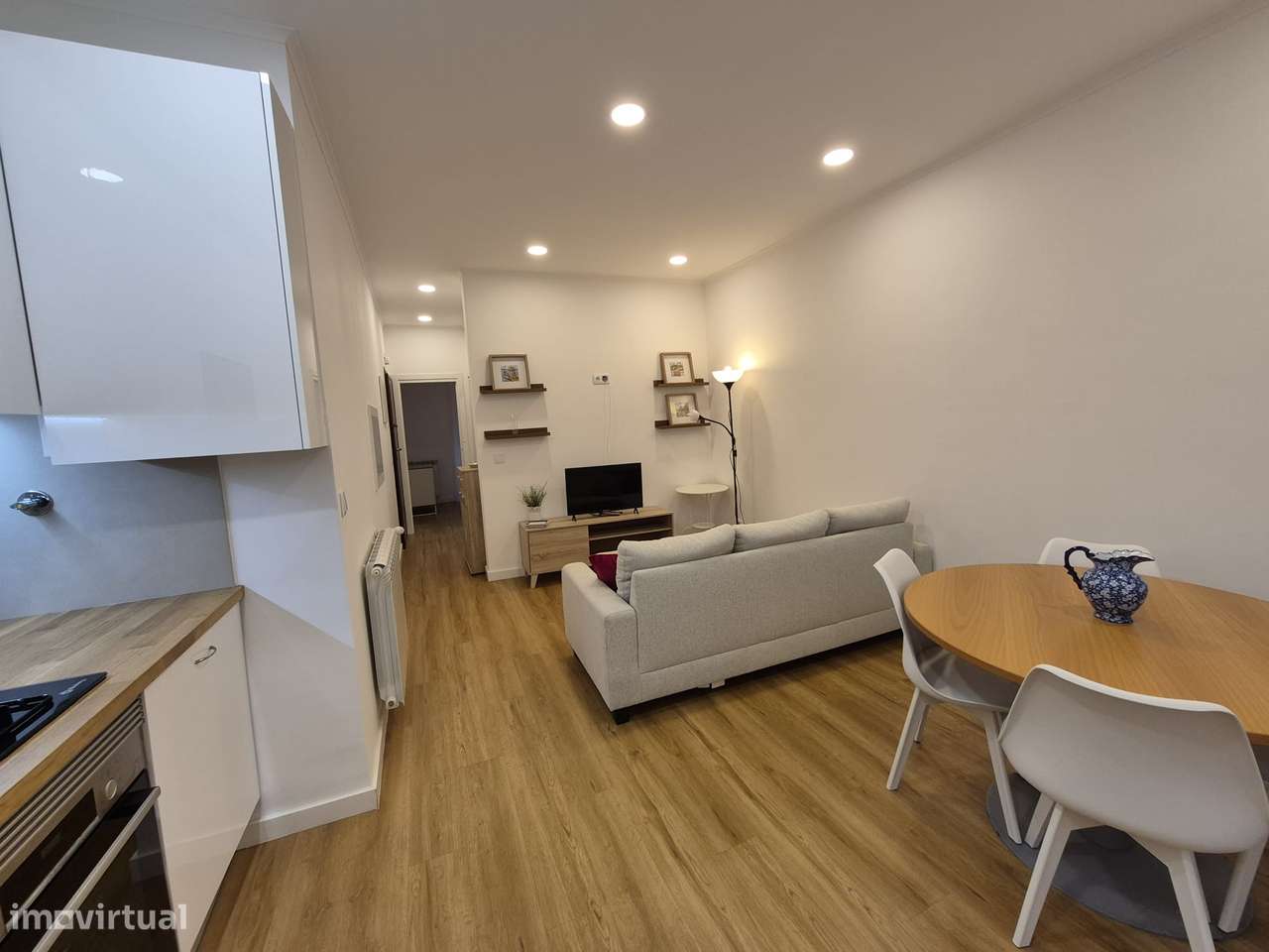 T1 com varanda e localização central em Lisboa - Grande imagem: 5/13