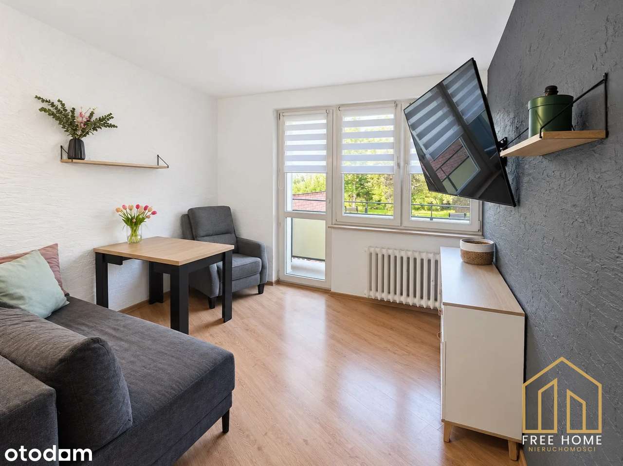 Mieszkanie 2 pokoje z balkonem na parterze w bloku-0