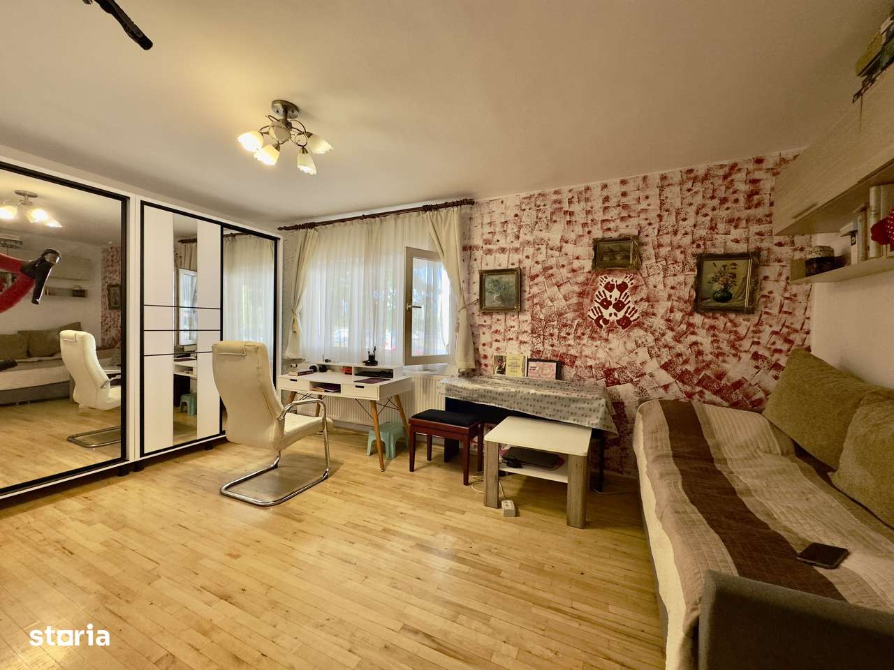 Lipovei, DECOMANDAT, Centrala proprie - Imagine principală: 3/13