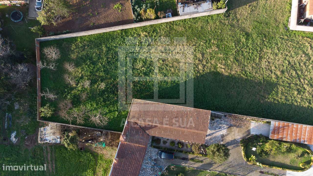 Terreno urbanizável c/ 3.560 m2 em S. Miguel de Souto, SMF - Exclusivo - Grande imagem: 2/13