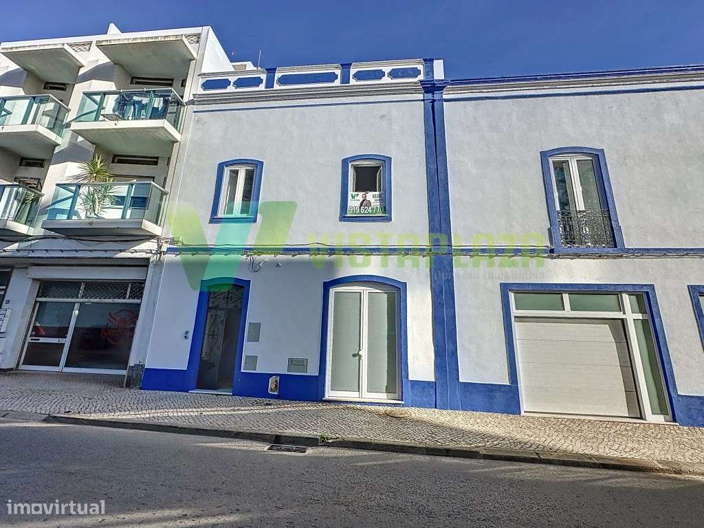 Moradia T3 Remodelada Centro de Portimão-4