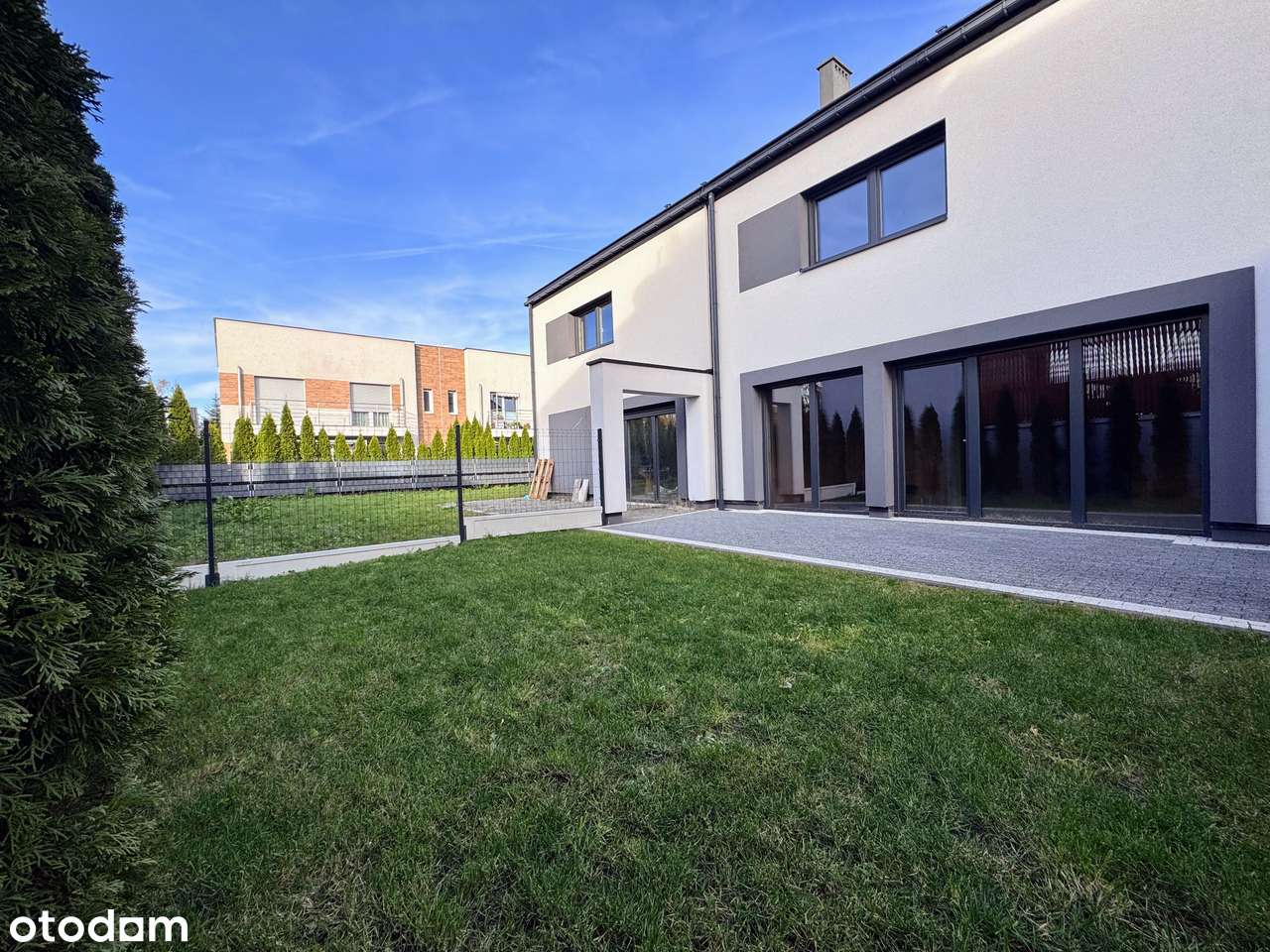 Dom w zabudowie szeregowej Zabrze - Pawłów-1