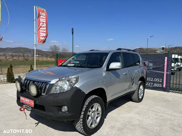 Toyota Land Cruiser 3.0l Turbo D-4D A/T Luxury - 3