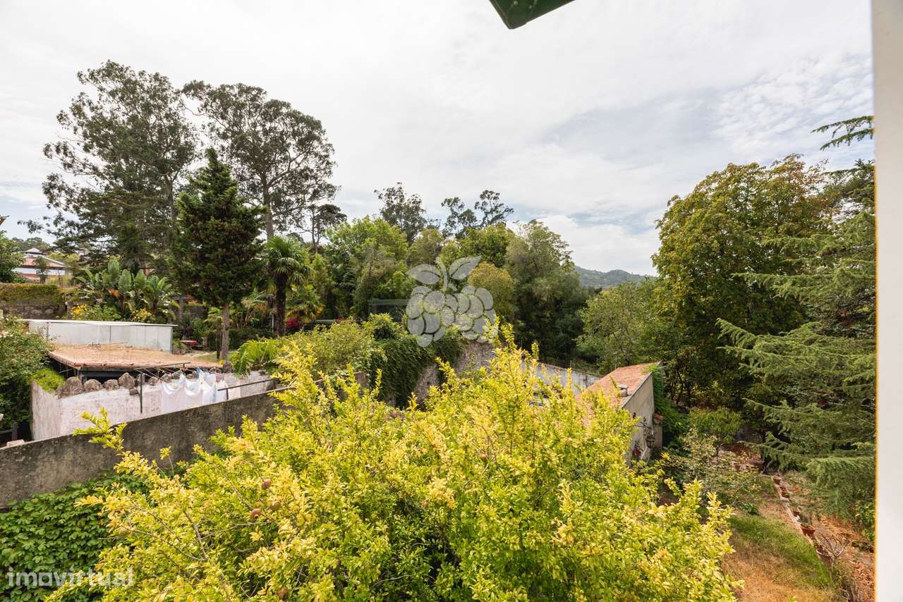 Moradia histórica T6  em Sintra com jardim, piscina e garagem-53