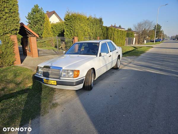 Mercedes-Benz W124 (1984-1993) - 2