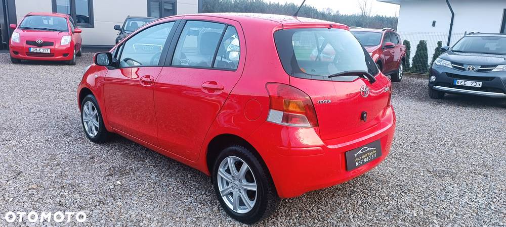 Toyota Yaris 1.0 Luna EU5 - 4