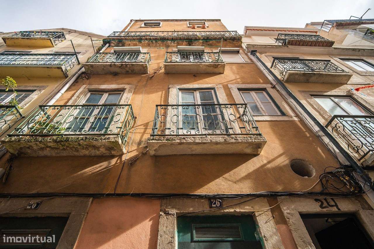 Prédio no centro histórico de Lisboa - Misericórdia - Grande imagem: 2/28