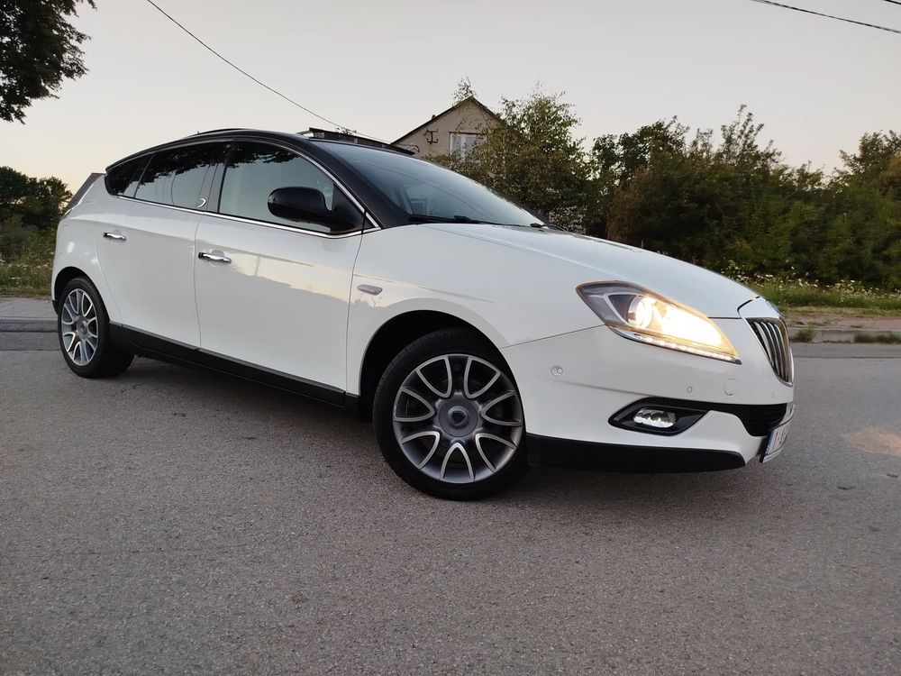 Lancia Delta 1.6 MJ Silver 2010